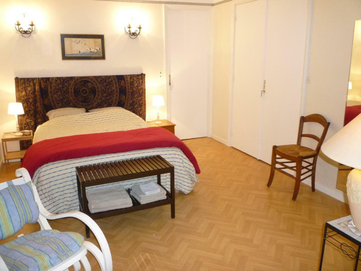 Au Vieux Cedre Bed & Breakfast Mouvaux ภายนอก รูปภาพ