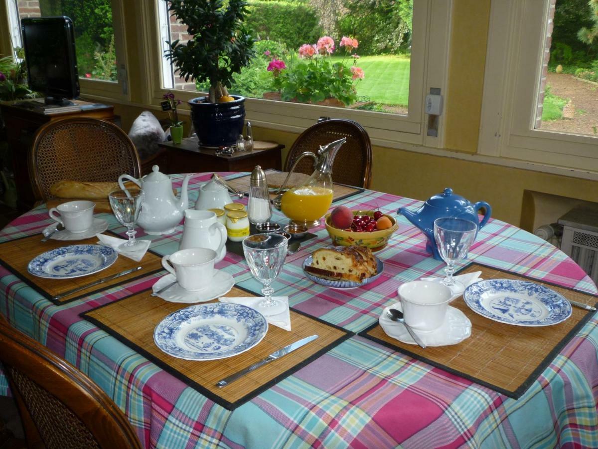 Au Vieux Cedre Bed & Breakfast Mouvaux ภายนอก รูปภาพ
