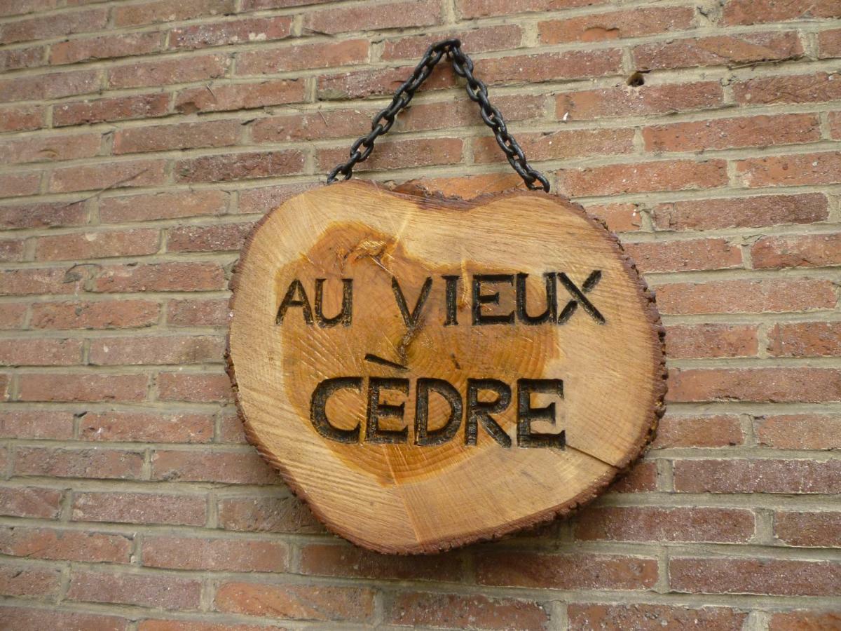 Au Vieux Cedre Bed & Breakfast Mouvaux ภายนอก รูปภาพ